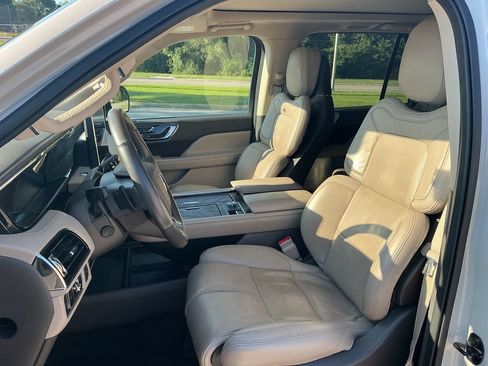 Used 2023 Lincoln Navigator L Reserve AWD/4WD image 20