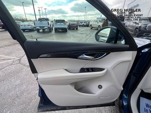 Used 2023 Buick Envision Preferred image 23