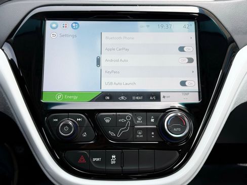 Used 2018 Chevrolet Bolt LT FWD image 36