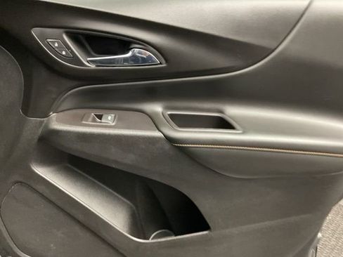 Used 2018 Chevrolet Equinox Premier image 24