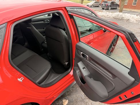 Certified 2025 Honda Civic Sport image 13