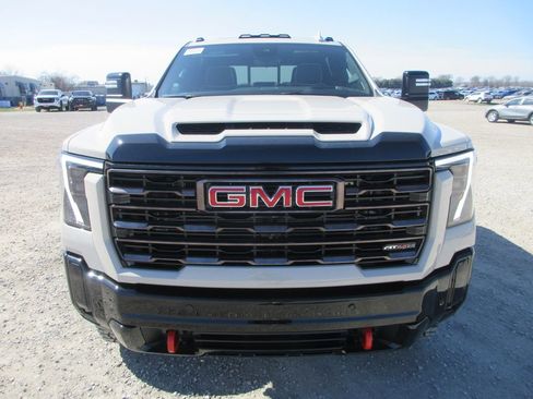 New 2026 GMC Sierra 2500 AT4X image 12