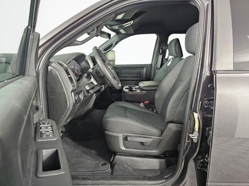 New 2026 RAM 2500 Tradesman AWD/4WD image 19