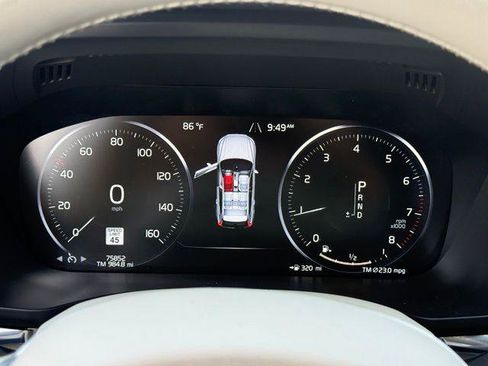 Used 2020 Volvo XC60 T5 Momentum w/ Protection Package Premier FWD image 9