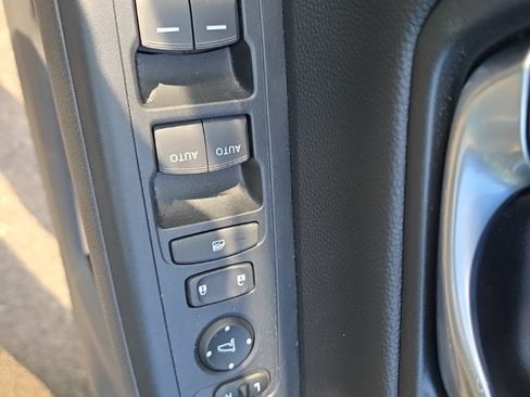 Used 2024 Honda CR-V EX image 12