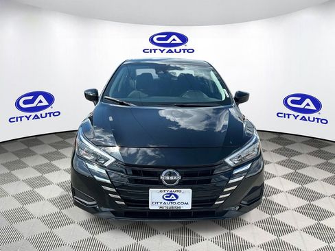 Used 2025 Nissan Versa SV FWD image 10