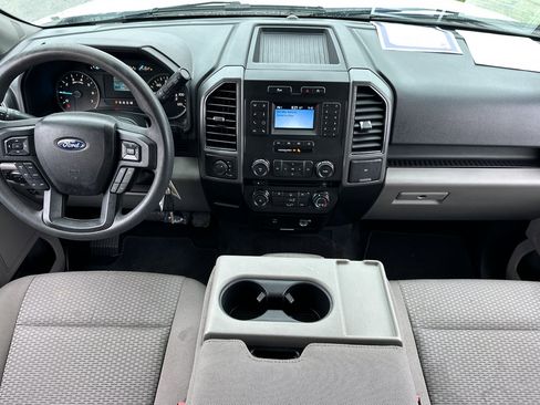 Used 2018 Ford F150 XLT AWD/4WD image 12