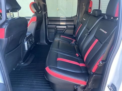 Used 2019 Ford F150 XLT w/ Equipment Group 302A Luxury AWD/4WD image 23