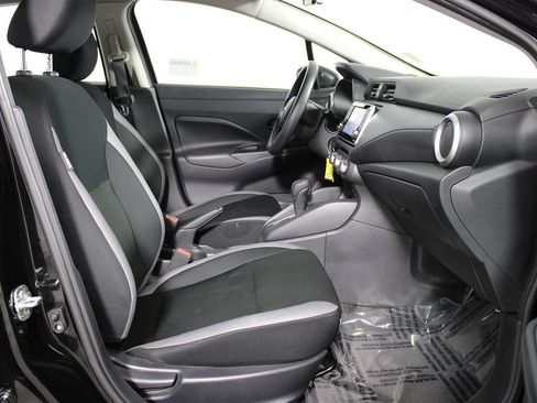 Used 2025 Nissan Versa S w/ Trunk Package FWD image 9