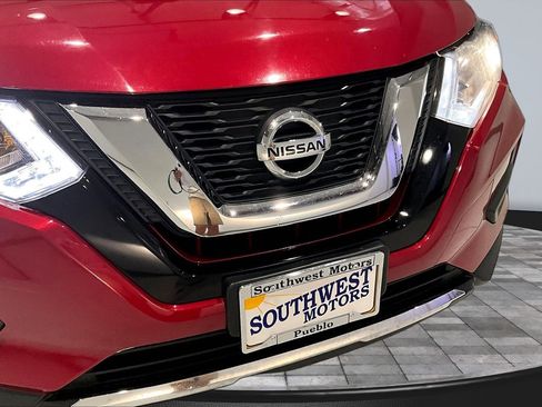 Used 2017 Nissan Rogue S AWD/4WD image 32