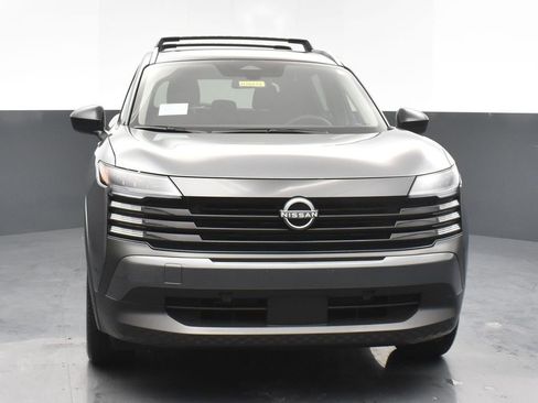 New 2026 Nissan Kicks SV w/ SV Premium Package image 2