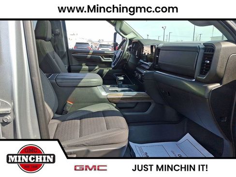 Used 2023 Chevrolet Silverado 1500 RST AWD/4WD image 29