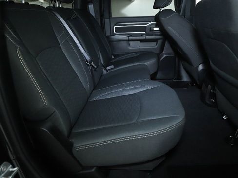 Used 2025 RAM 2500 Big Horn AWD/4WD image 33