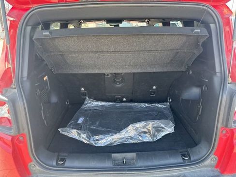 Used 2021 Jeep Renegade Latitude image 9