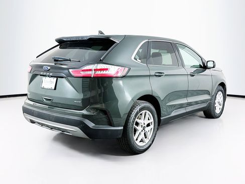 Used 2024 Ford Edge SEL image 9