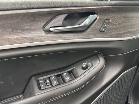 New 2026 Jeep Grand Cherokee Limited AWD/4WD image 17