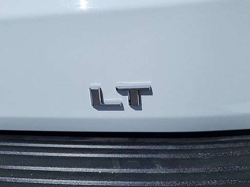 Used 2025 Chevrolet Tahoe LT AWD/4WD image 33