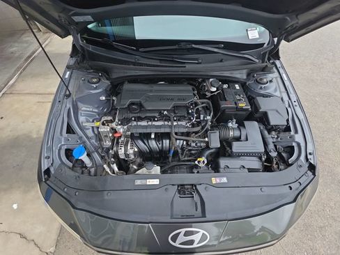 Used 2024 Hyundai Elantra Limited FWD image 31