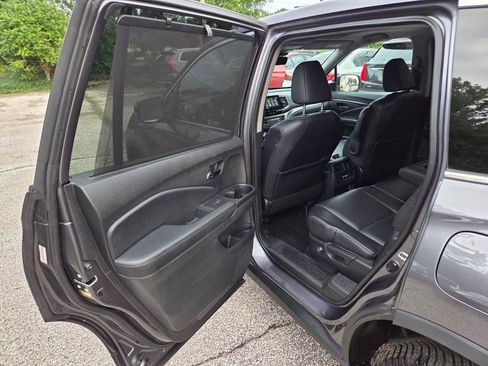 Used 2019 Honda Pilot EX-L image 11