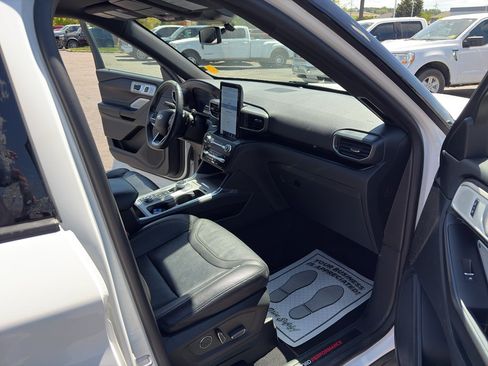 Used 2020 Ford Explorer ST w/ ST Street Pack AWD/4WD image 28