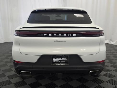 Certified 2025 Porsche Cayenne Coupe image 6