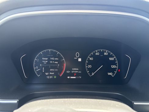 Certified 2024 Honda Pilot Touring image 23