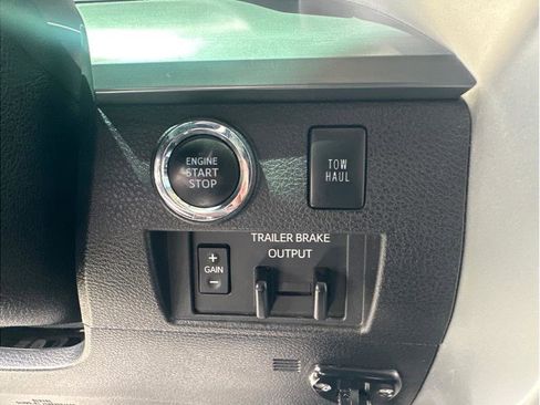 Used 2020 Toyota Tundra Platinum AWD/4WD image 20