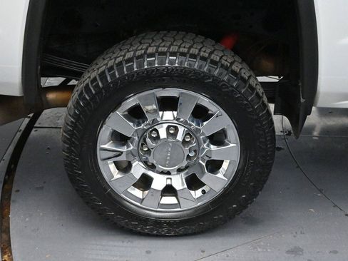 Used 2019 GMC Sierra 2500 Denali w/ Duramax Plus Package AWD/4WD image 35