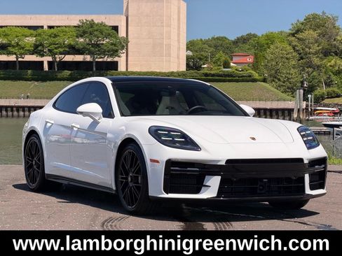 Used 2026 Porsche Panamera GTS AWD/4WD image 7