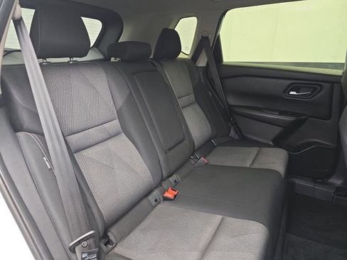 Used 2024 Nissan Rogue SV AWD/4WD image 41