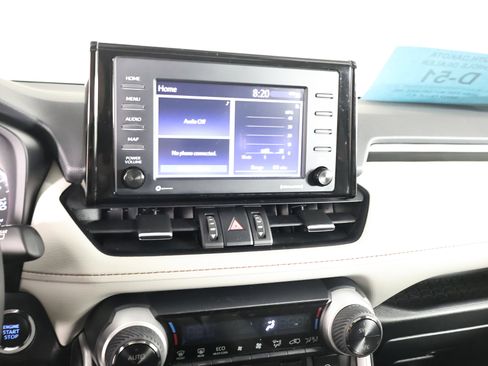 Used 2022 Toyota RAV4 XLE Premium image 25