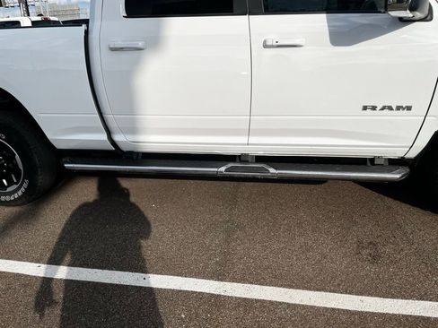 Used 2025 RAM 2500 Laramie AWD/4WD image 18