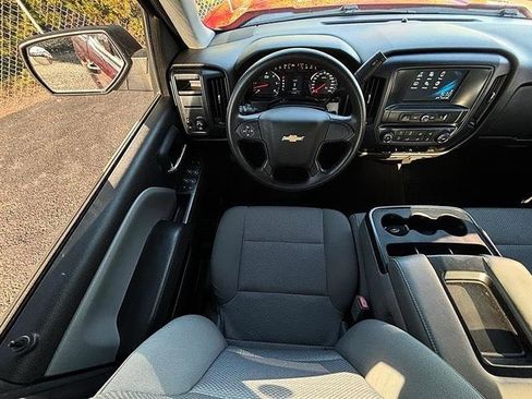 Used 2018 Chevrolet Silverado 1500 Custom w/ Custom Value Package image 11