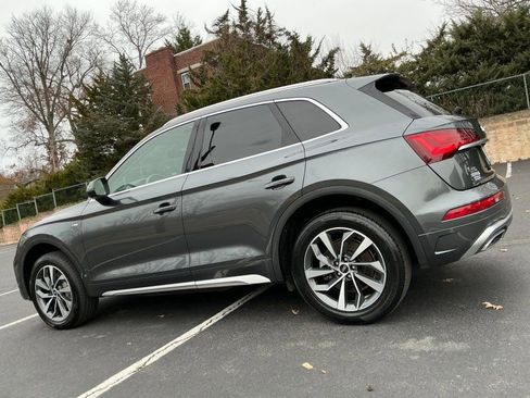 Used 2023 Audi Q5 2.0T Premium w/ Convenience Package image 7