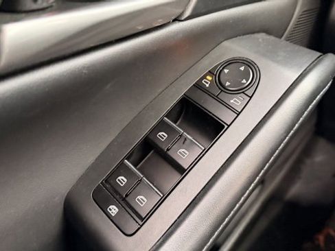 Used 2022 MAZDA CX-30 AWD 2.5 S w/ Select Package image 11