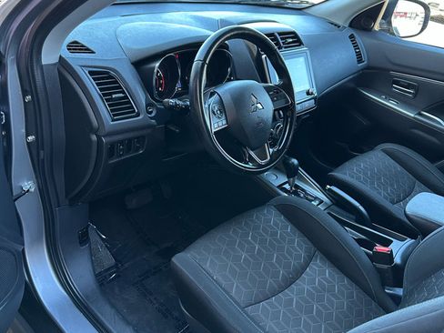 Used 2021 Mitsubishi Outlander Sport SE image 11