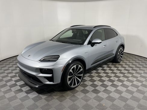 Used 2024 Porsche Macan Turbo Electric AWD/4WD image 11