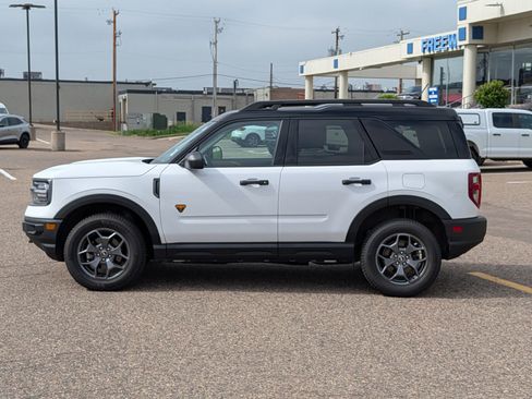 Used 2022 Ford Bronco Sport Badlands AWD/4WD image 2