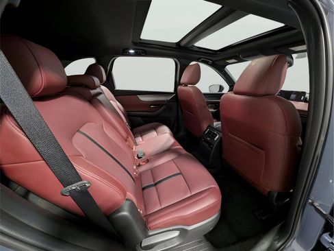 New 2025 MAZDA CX-70 Plug-In Hybrid w/ Premium Plus image 16