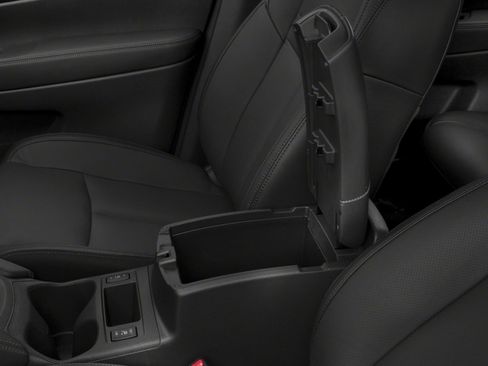 Used 2018 Nissan Rogue SL FWD image 9