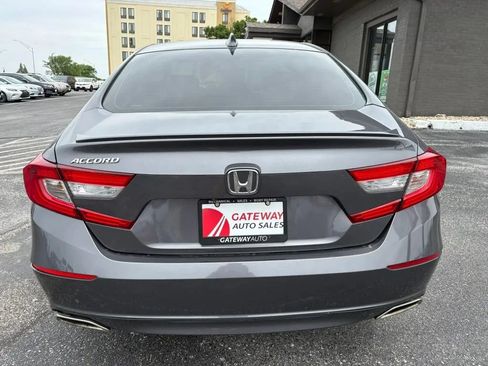 Used 2019 Honda Accord Sport image 4