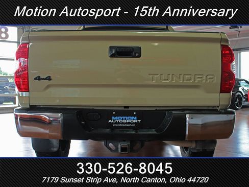 Used 2019 Toyota Tundra SR5 w/ SR5 Upgrade Package AWD/4WD image 9