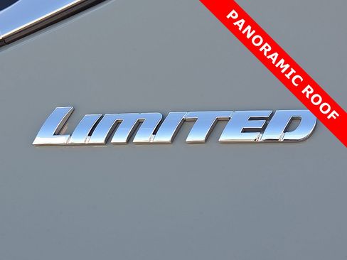 Used 2025 Toyota Tundra Limited image 8