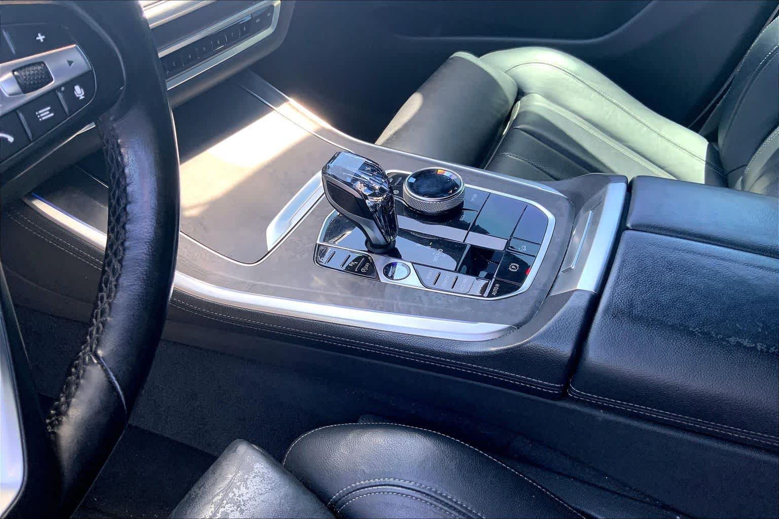 Used 2019 BMW X5 xDrive40i w/ Convenience Package AWD/4WD image 16