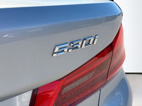 Used 2019 BMW 530i w/ Convenience Package image 12