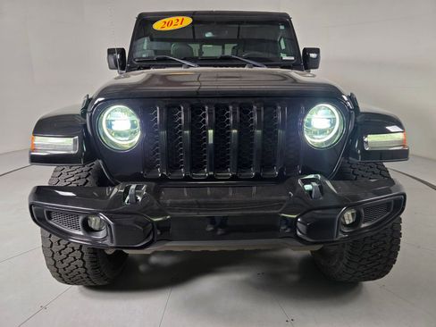 Used 2021 Jeep Gladiator Overland AWD/4WD image 9