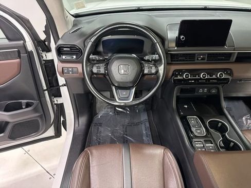 Used 2023 Honda Pilot Elite image 19