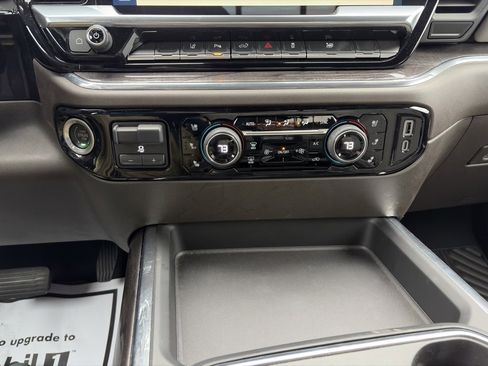 Used 2024 Chevrolet Silverado 2500 LTZ w/ LTZ Convenience Package image 25