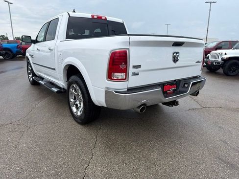 Used 2017 RAM 1500 Laramie w/ Convenience Group AWD/4WD image 3