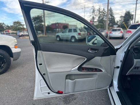 Used 2008 Lexus IS 250 image 11